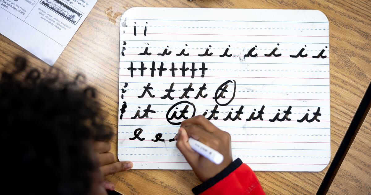 Can you write cursive? Test your skills Can you write cursive? Test your skills