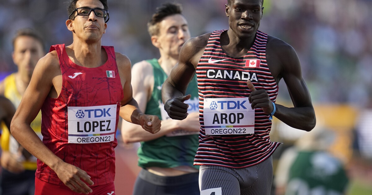 The Mexican López takes care of his health and goes to the end of the 800 meters