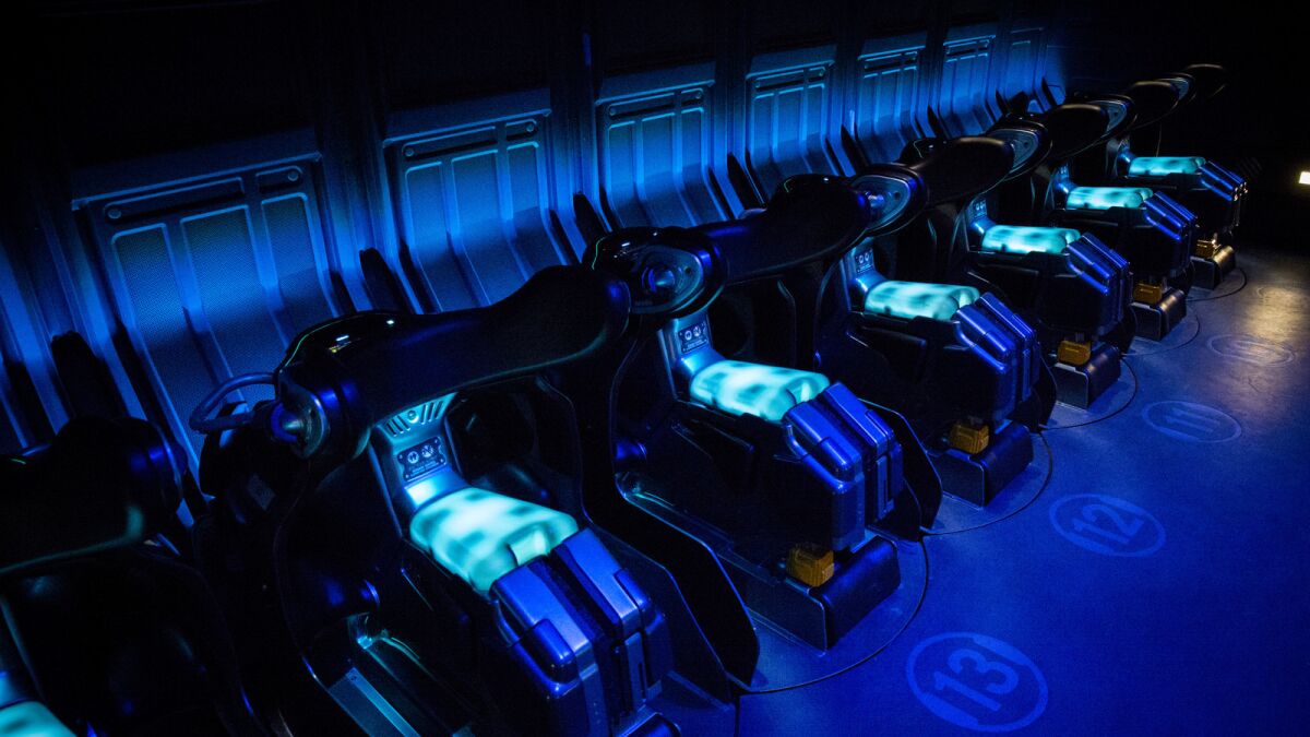 The Flight of Passage banshee flight simulator in Pandora - The World of Avatar.