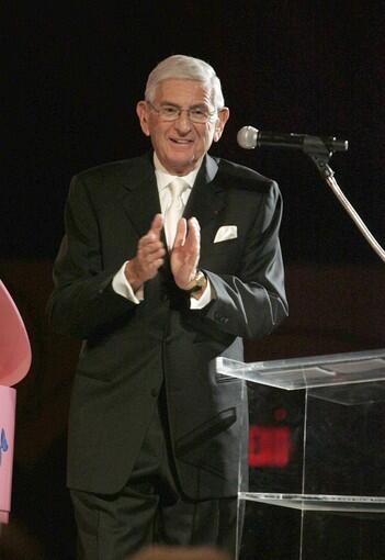 Gala co-chairman Eli Broad, a major contributor to the museum, speaks at the dinner.