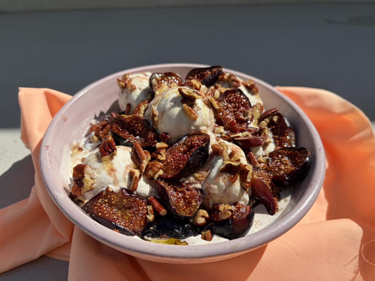 Roasted fig sundae