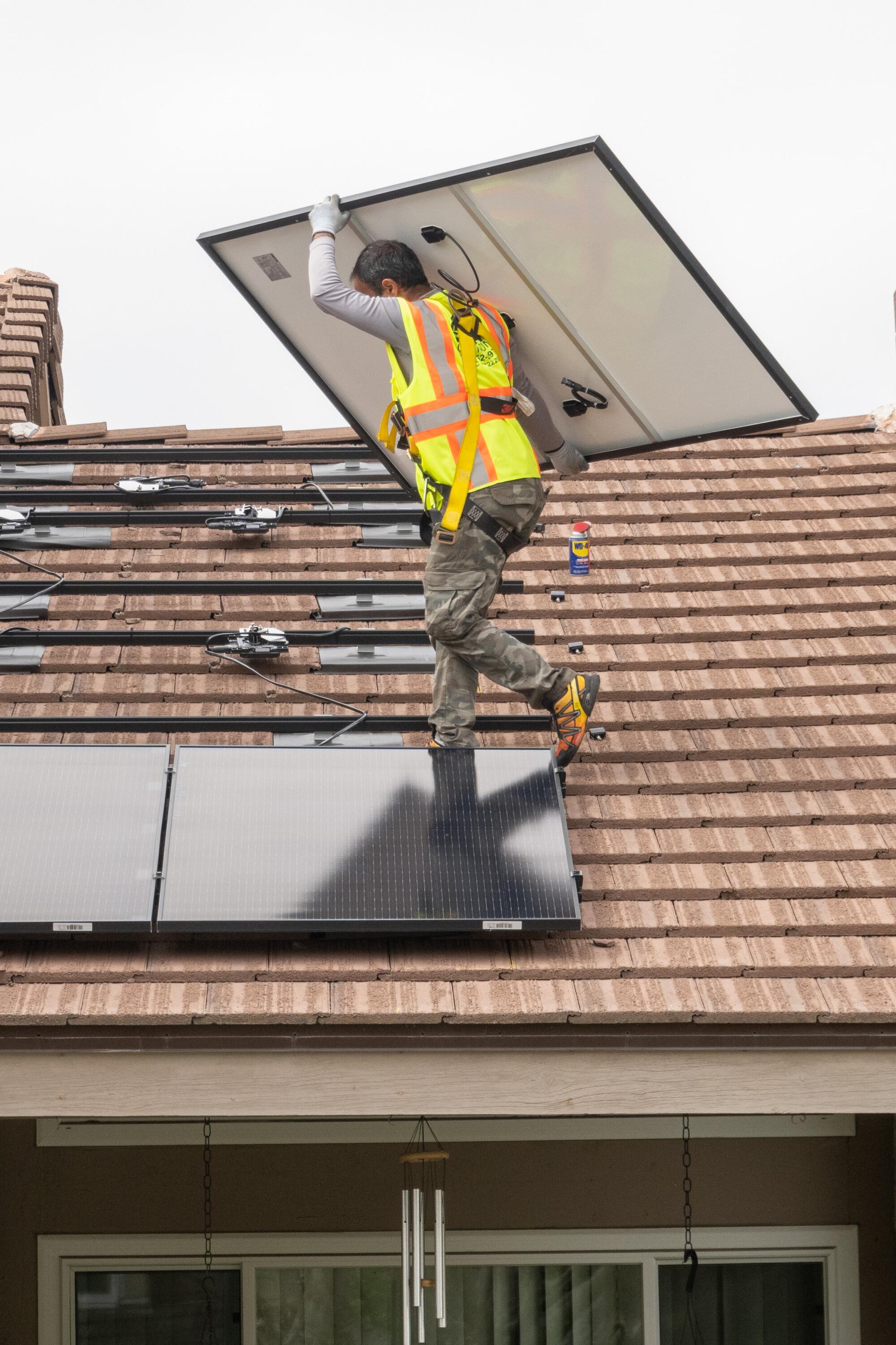 Should You Rent Or Buy A Roof Box: Ultimate Decision Guide Should You Rent Or Buy A Roof Box: Ultimate Decision Guide