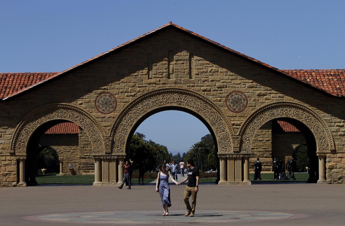 The main quad at Stanford University, which collected the most donations ($931 million) in 2013.
