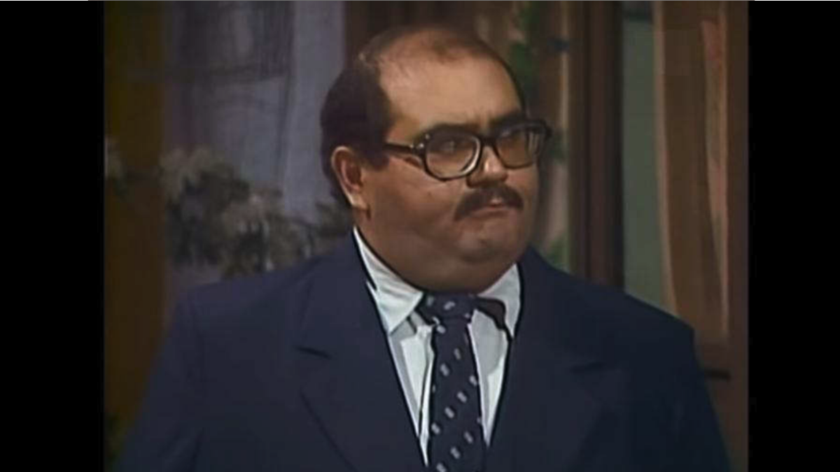 El actor Édgar Vivar durante su interpretación como el Señor Barriga en El Chavo del 8. Foto captura de video.