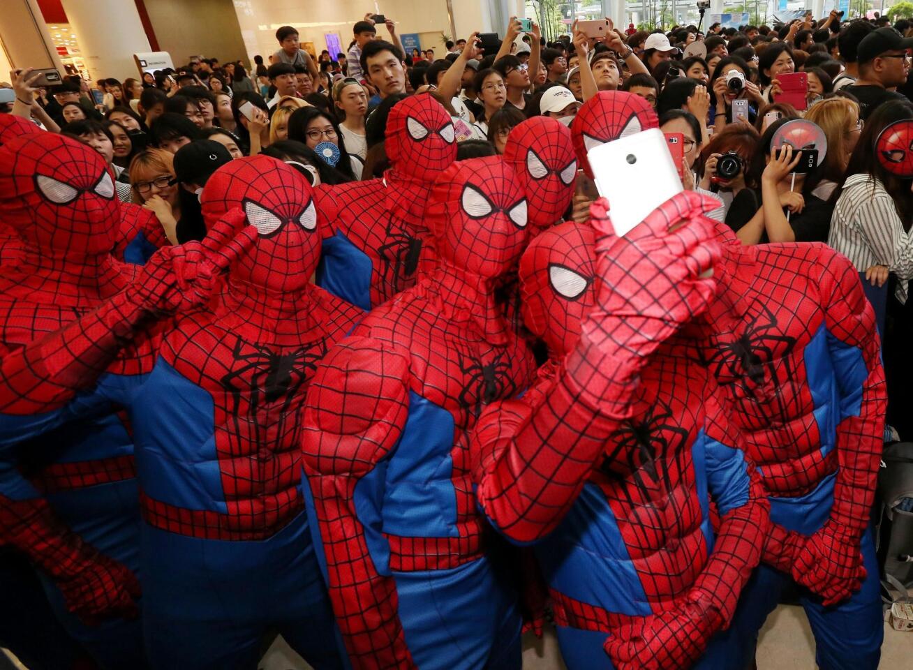 Spider-men in Seoul