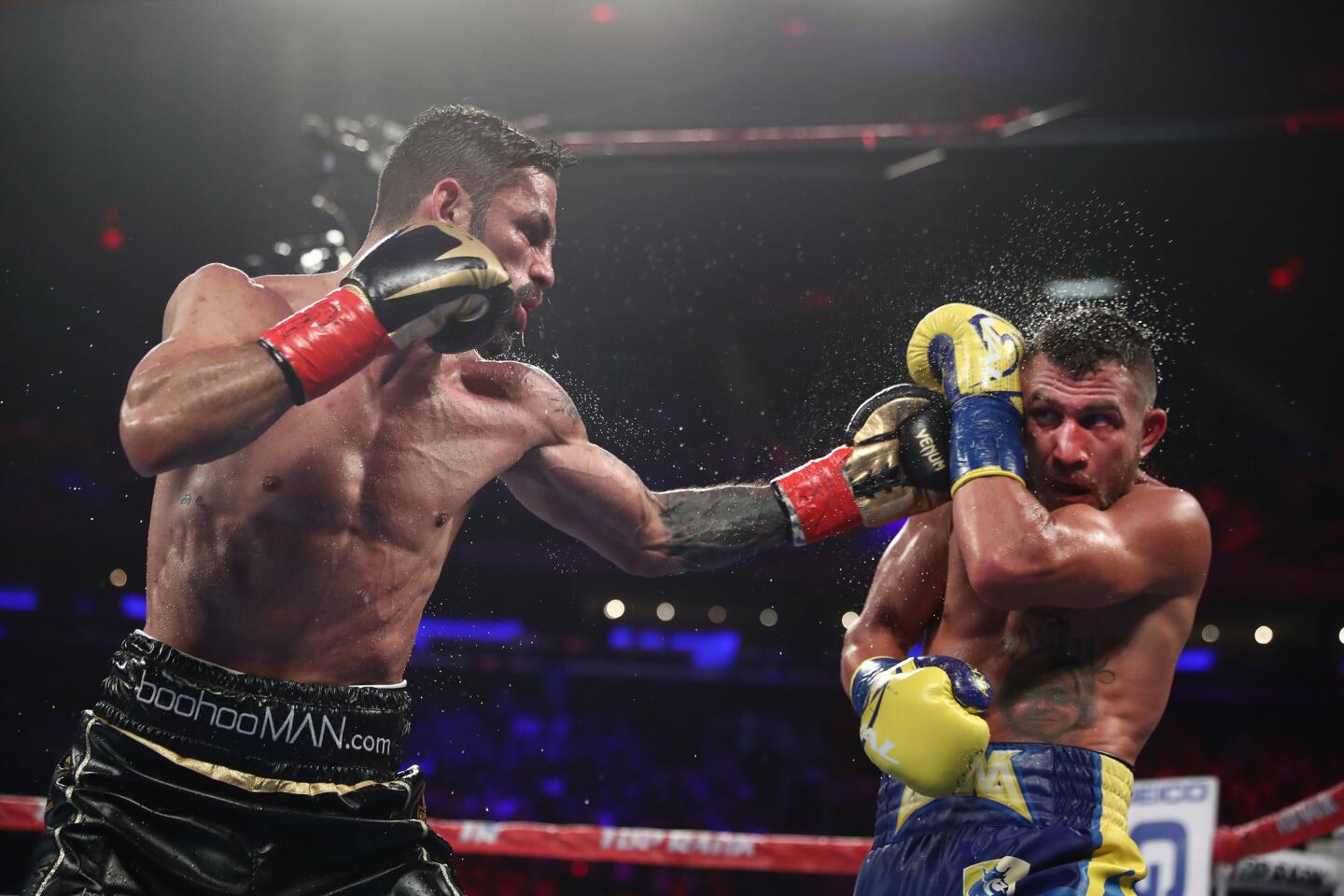 Jorge Linares v Vasiliy Lomachenko