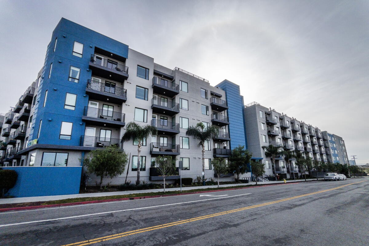 La Rent 'Finally, a renter's market': L.A. rent prices drop to four-year low ...
