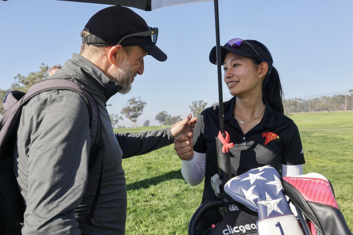 Torrey Pines’ Zoe Jiamanukoonkit finds right ball, runs away with section golf title Torrey Pines’ Zoe Jiamanukoonkit finds right ball, runs away with section golf title