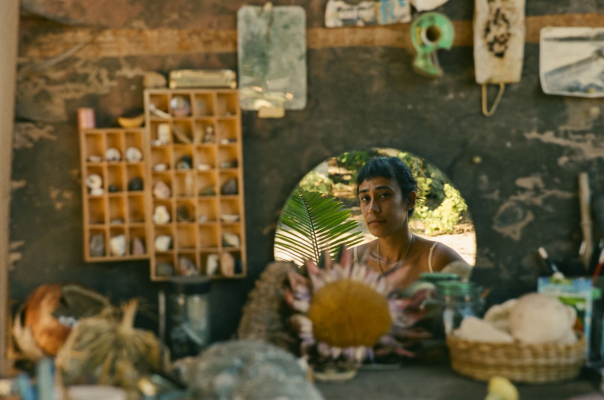 L'identité complexe du palmier à Los Angeles est à la fois une inspiration et un miroir pour Maria Maea.