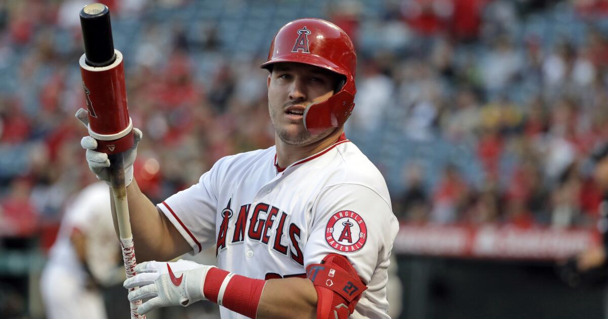 Angels center fielder Mike Trout takes a pass on home run derby - Los  Angeles Times