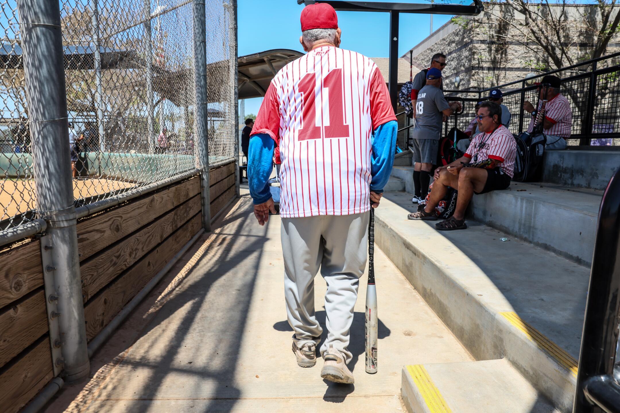 ?url=https%3A%2F%2Fcalifornia times brightspot.s3.amazonaws.com%2F13%2F06%2Fbf4a58ff4bef9bfdb09af4ade2ab%2F1505532 me 0508 pico rivera softball rcg 574
