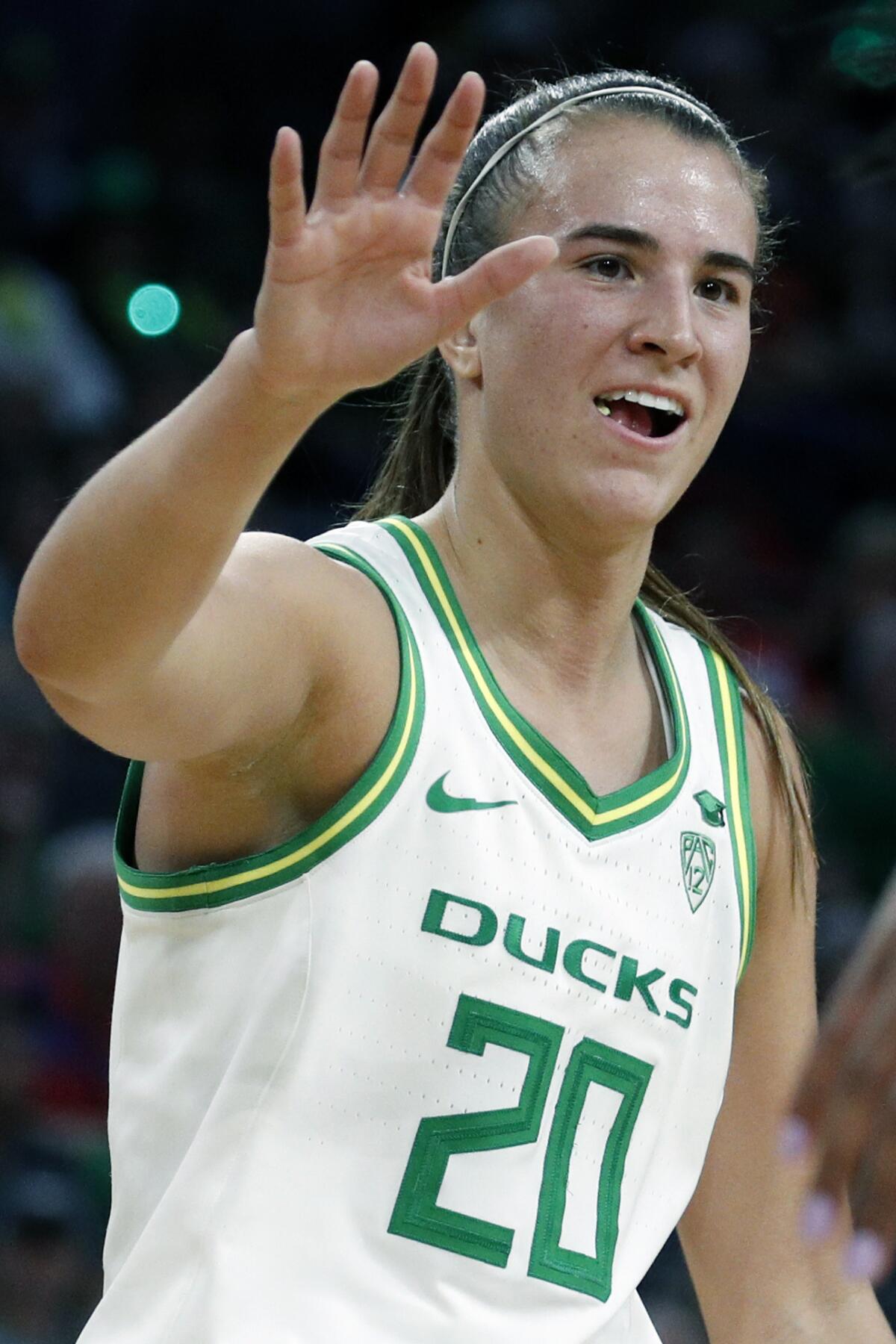 Oregon's Sabrina Ionescu Is 1st NCAA Basketball Player to 2,000
