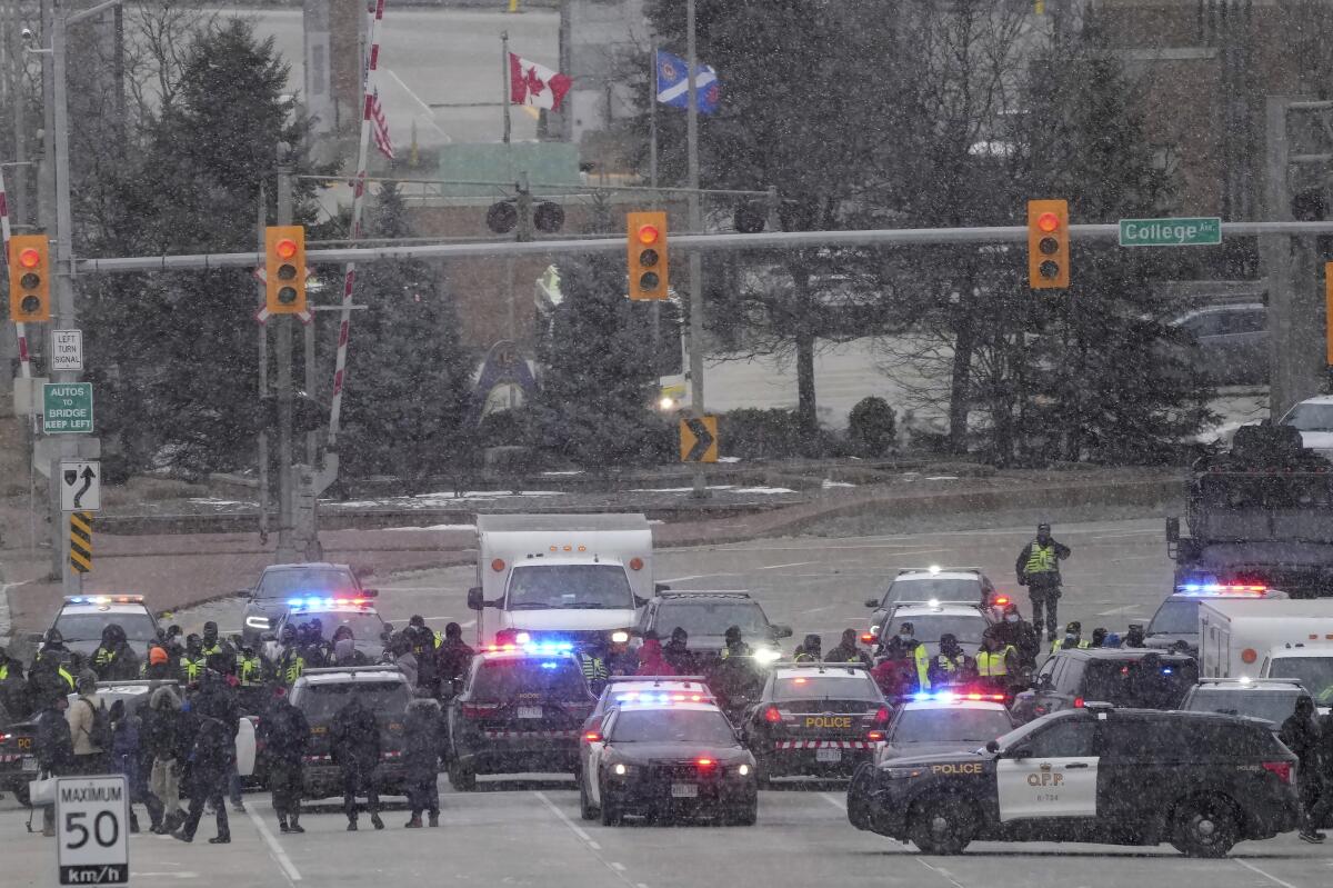 Bloqueo en frontera Canadá-EEUU concluye pacíficamente