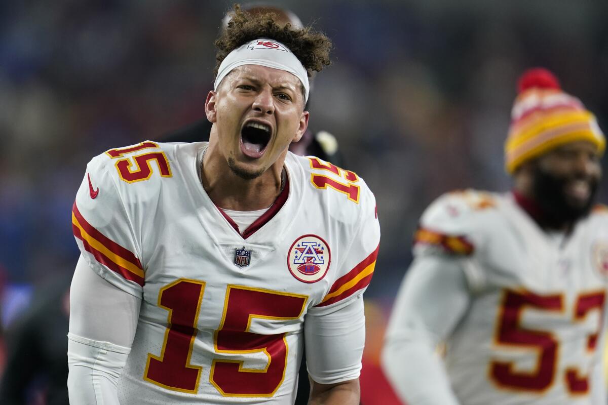 Chiefs seize control of AFC West, begin chase for No. 1 seed - The