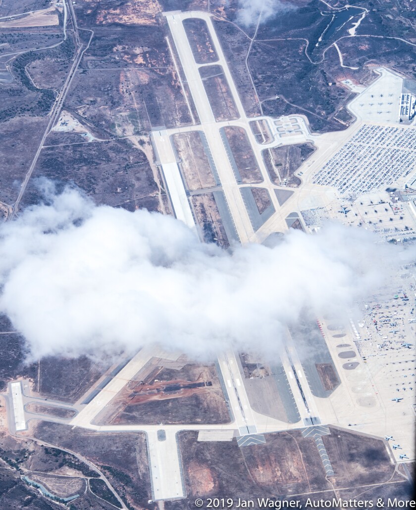 01850-20190929 MCAS Miramar Air Show-Jan flying with US Army Golden Knights skydivers+Shockwave+MAGTF+stunt pilots+RAF Red Arrows+Blue Angels-stills+VIDEO-D5