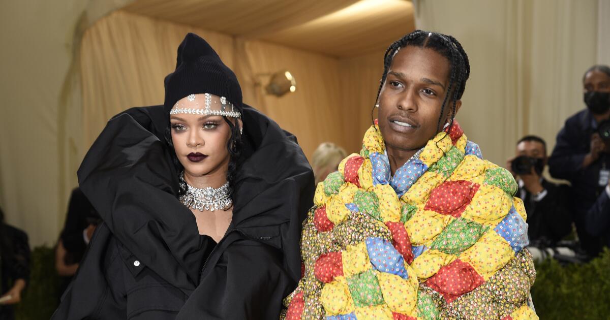 Are Rihanna and ASAP Rocky married? 'Riot' lyrics suggest so - Los