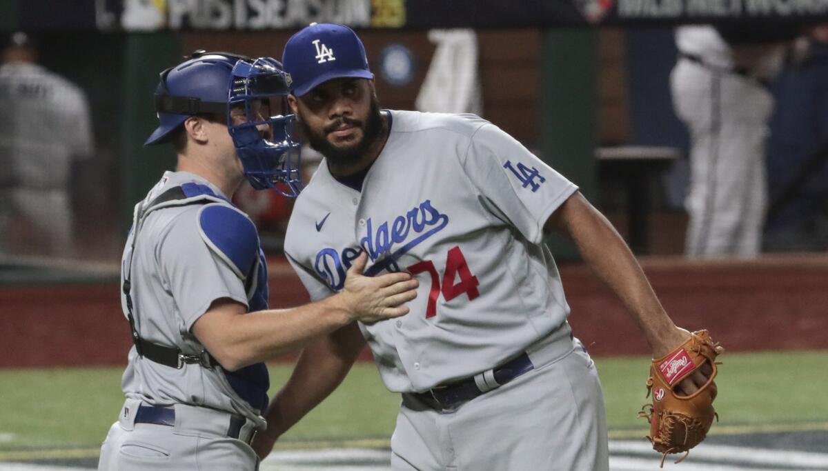 Atlanta Braves pitcher Kenley Jansen delivers against the Texas