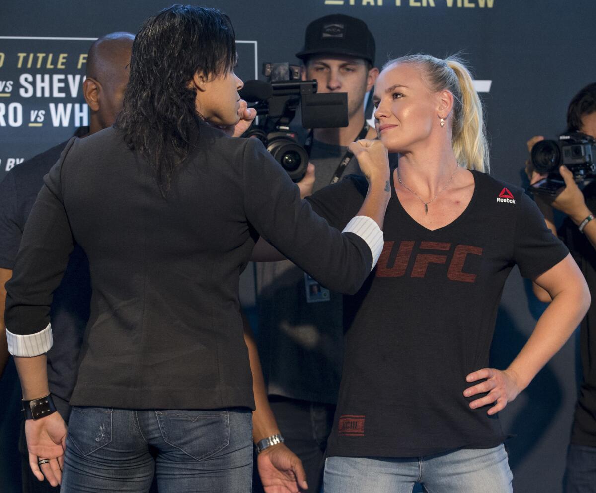 Amanda Nunes y Valentina Shevchenko.