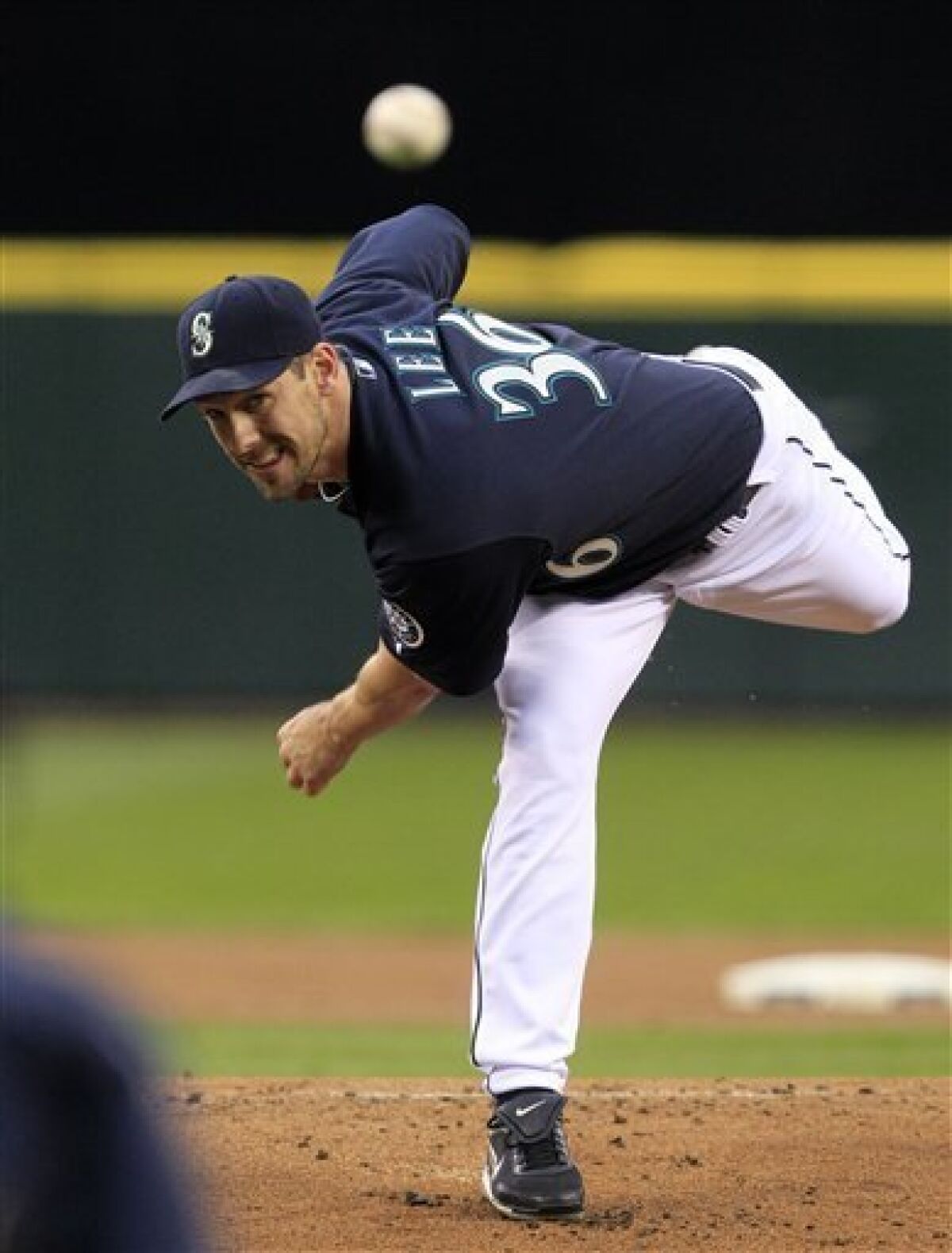 Mariners activate LHP Cliff Lee for Seattle debut - The San Diego  Union-Tribune