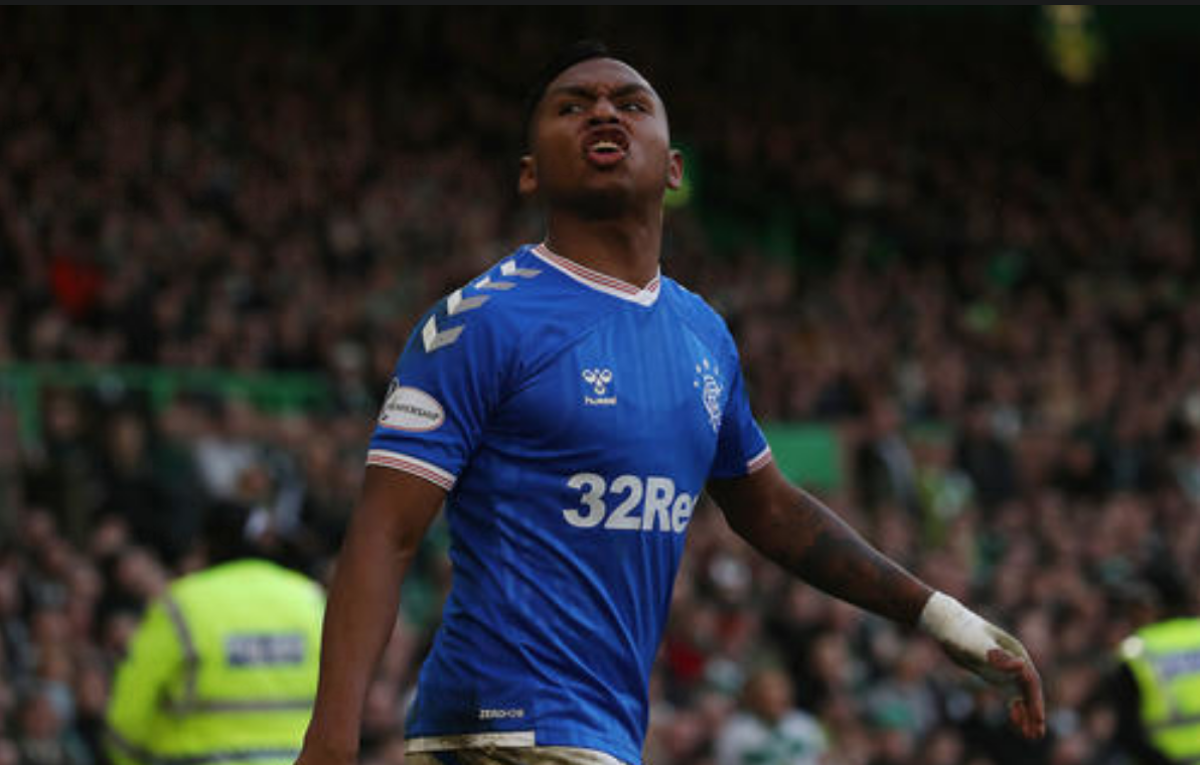 El delantero colombiano del Rangers, Alfredo Morelos, en un partido ante el Celtic el 29 de diciembre de 2019 en Glasgow, Escocia.