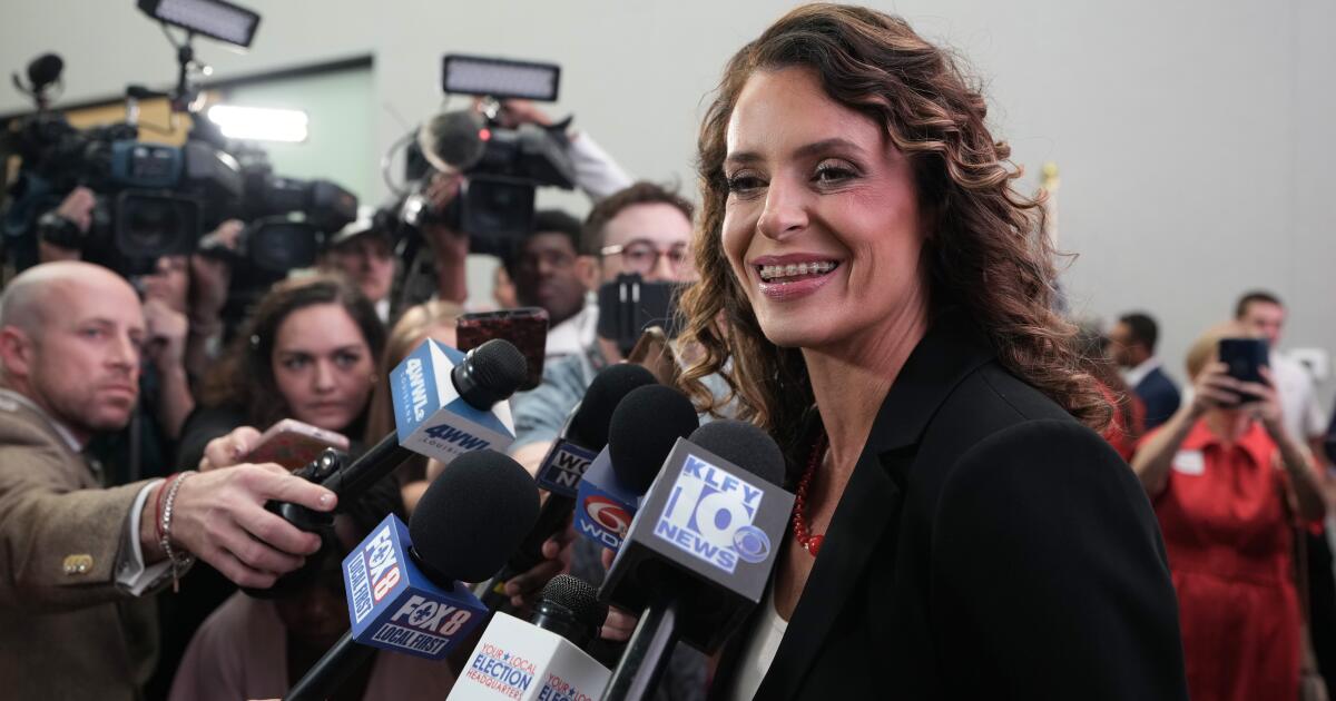 Le sénateur a été renversé. Cassidy à la primaire du GOP de Louisiane, où deux favoris se sont présentés