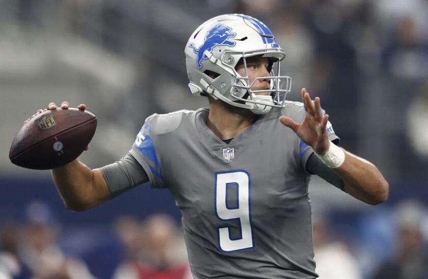 Detroit Lions quarterback Matthew Stafford passes the ball against the Dallas Cowboys in the first half of their game at AT&T Stadium in Arlington, Texas, USA, 30 September 2018. EFE-EPA FILE/LARRY W. SMITH