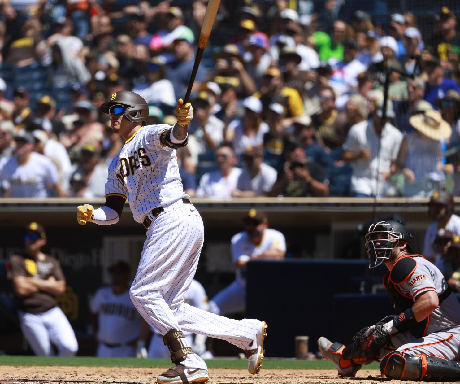 Giants score 12 runs vs. Padres after team home run derby