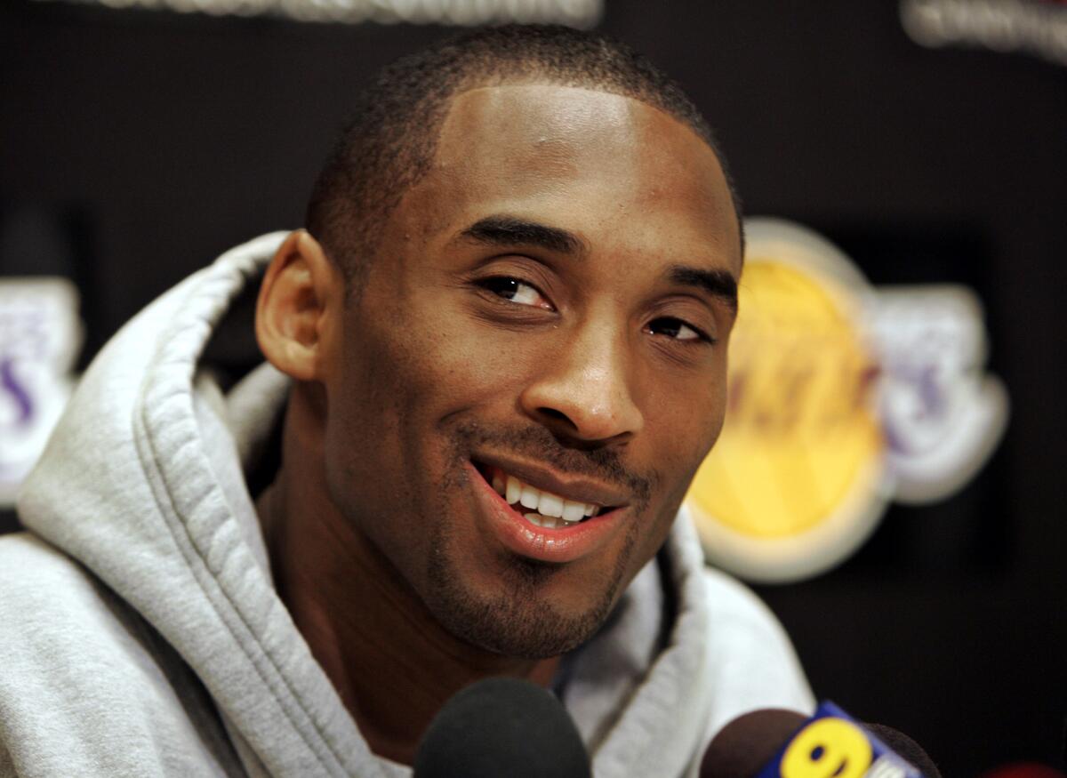 Kobe Bryant, astro de los Lakers d 