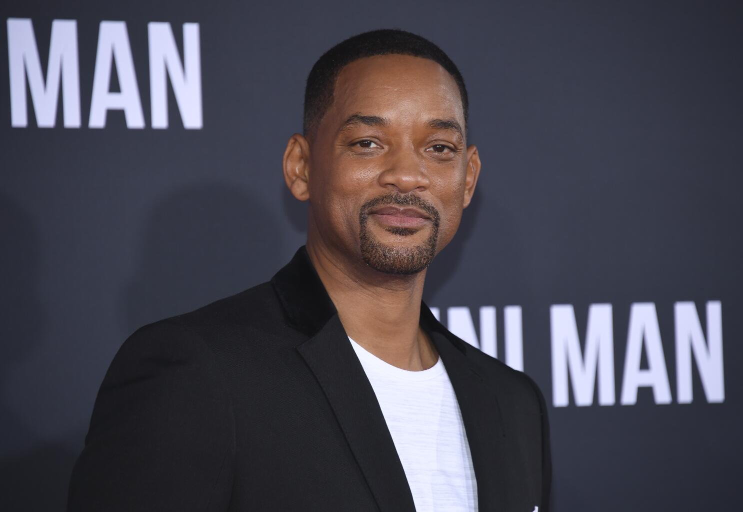 Hater Gets Quickly Shut Down After Attacking Will Smith For Promoting His  Son's Bottled Water