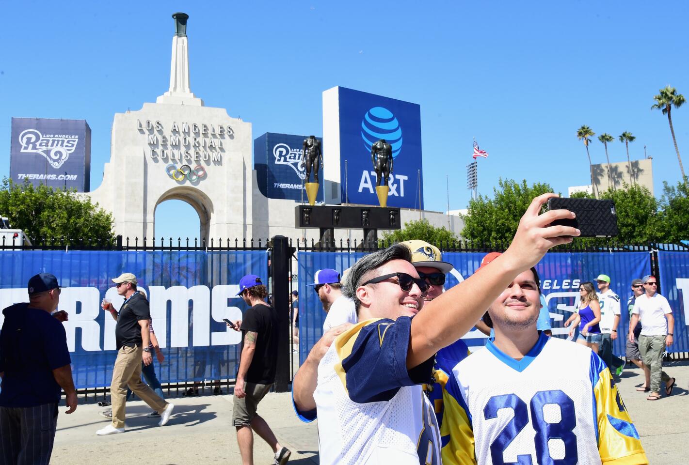 Seattle Seahawks v Los Angeles Rams