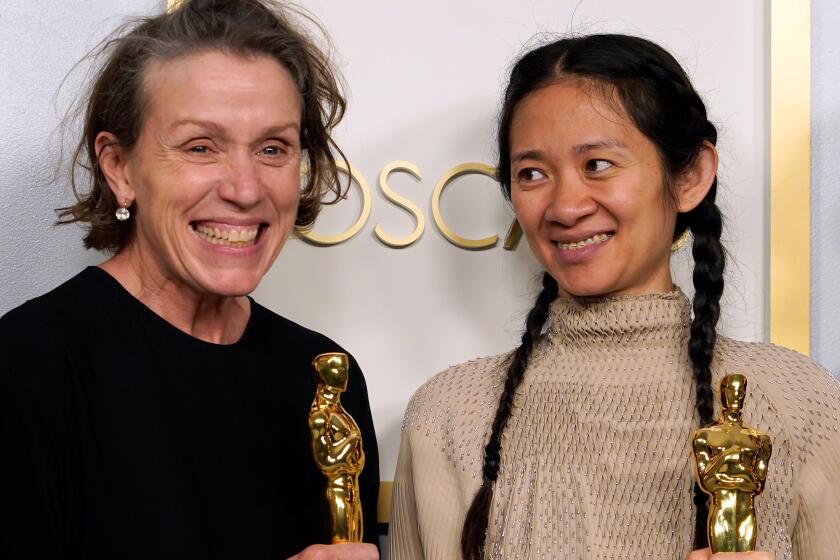 "Nomadland" se lleva tres Oscars y se convierte en la gran triunfadora de la edición 93 de los Oscar de la Academia.