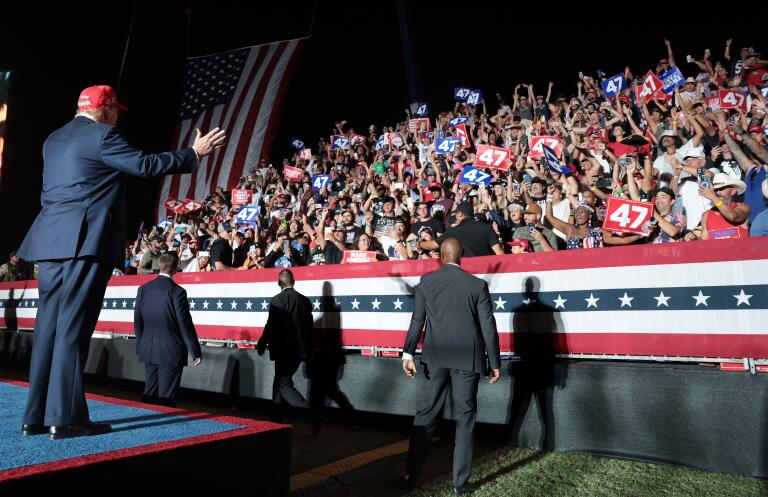 Trump returns to California for a rally in Coachella Valley - Los ...