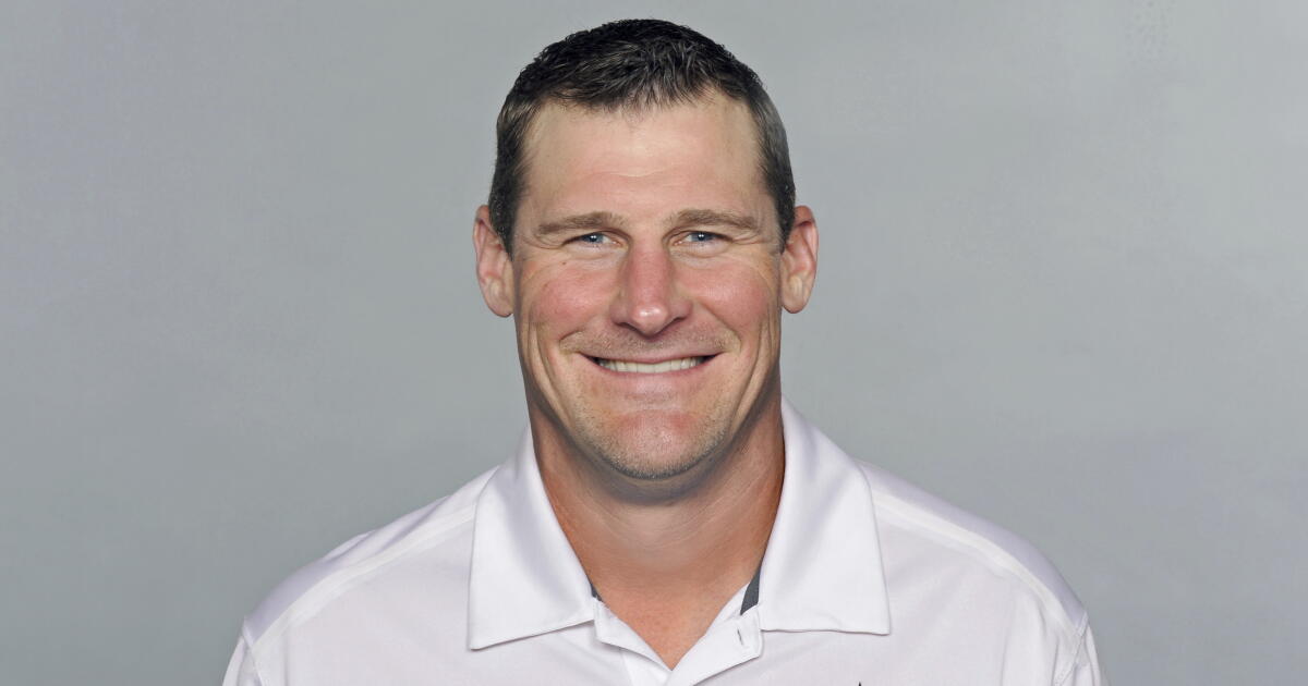 Dan Simrell Detroit's Dan Campbell wants a pet lion. He has his reasons - Los ...