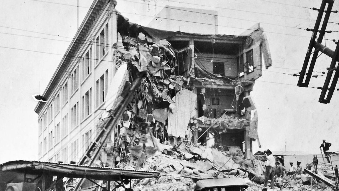 1925: Damage from the June 29, 1925, Santa Barbara earthquake.