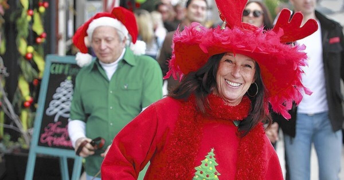 Photo Gallery CdM Christmas Walk Los Angeles Times