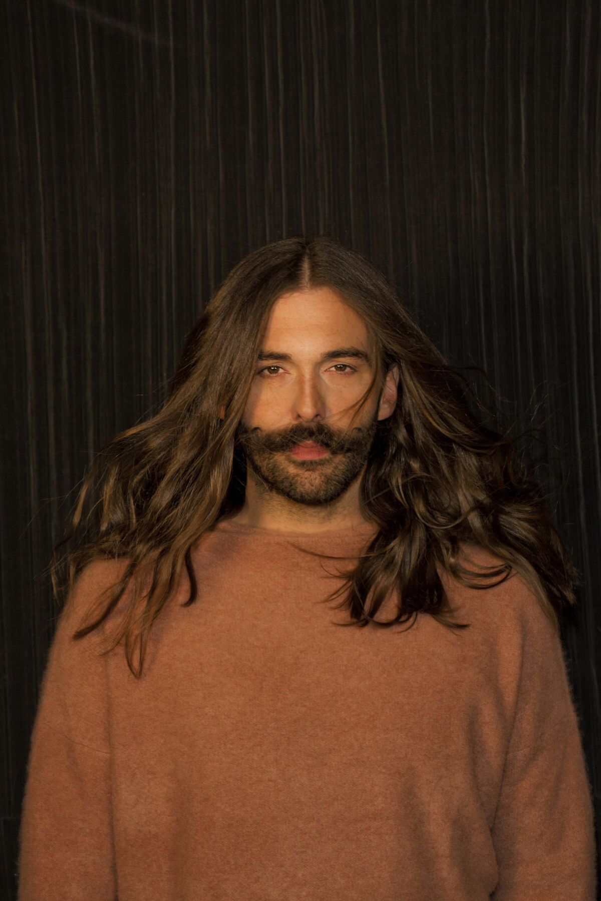 Queer Eye' star Jonathan Van Ness opens up about two of his obsessions —  comedy and fashion - Los Angeles Times