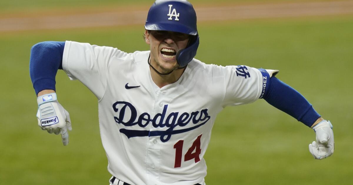 Dodgers activate Hernandez, option Barnes – Dodger Thoughts