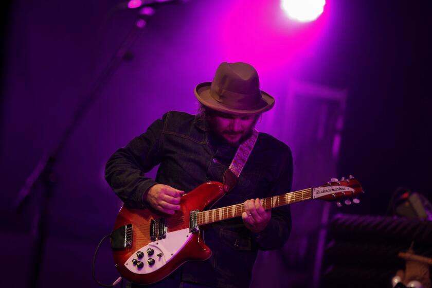 Clendenin, Jay  B582408940Z.1 HOLLYWOOD, CASEPTEMBER 30, 2012The rock band "Wilco," led by Jeff Tweedy, performs at the Hollywood Bowl, Sept. 30, 2012. (Jay L. Clendenin/Los Angeles Times)