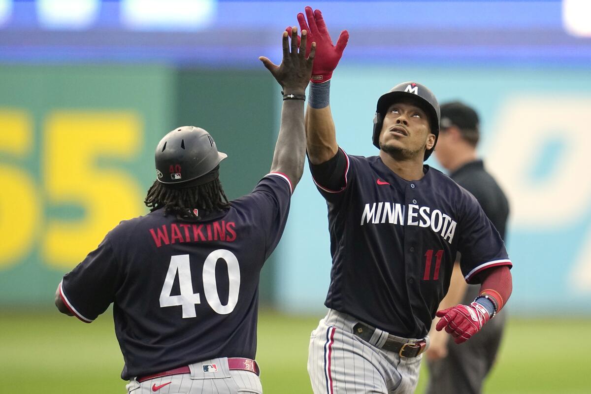 Ha-Seong Kim's solo home run, 04/20/2022