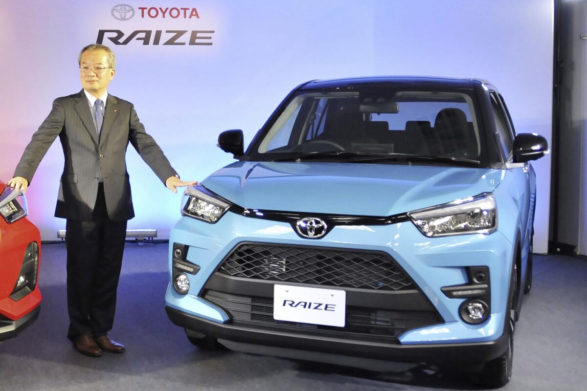 El vehículo híbrido Toyota Raize producido por Daihatsu Motor Co. 