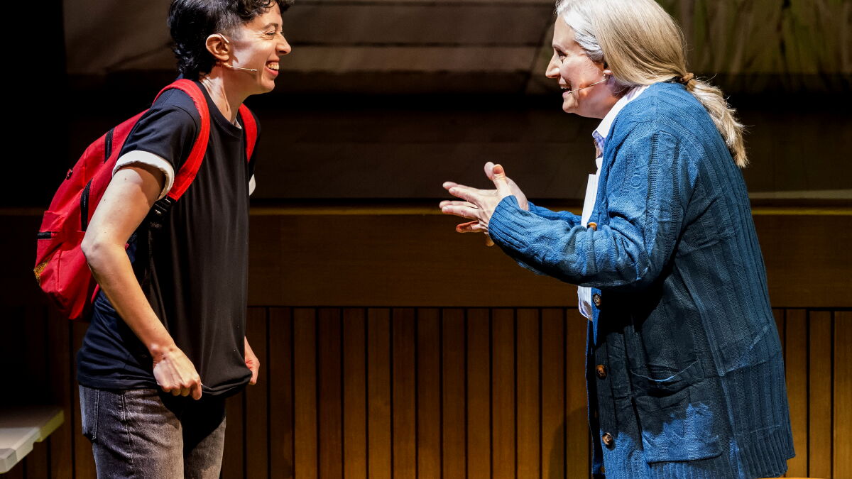 Review: 'Transparent' musical is compassionate and chaotic - Vimarsana News