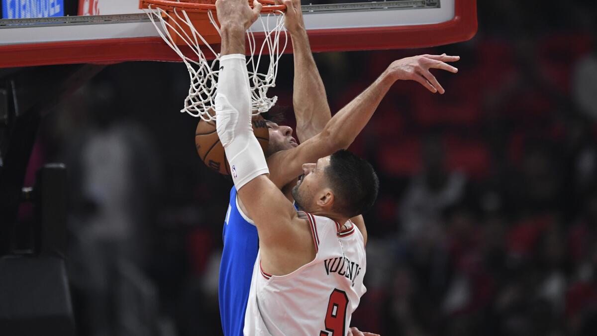 George leaves with injury as Clippers lose to Thunder - The San Diego  Union-Tribune