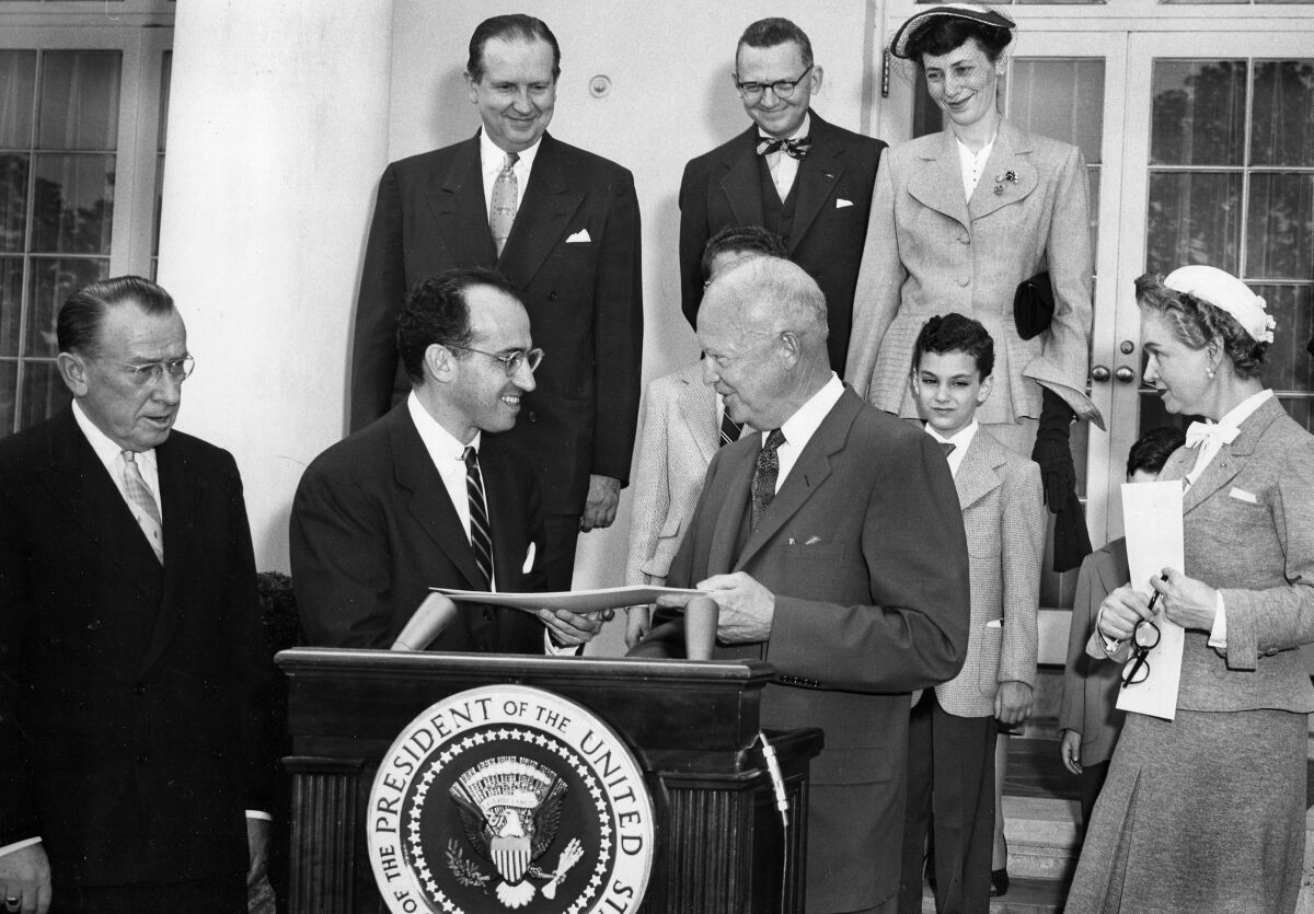 Does Stardom Await The Creator Of A Coronavirus Vaccine Los Angeles Times Does Stardom Await The Creator Of A Coronavirus Vaccine Los Angeles Times