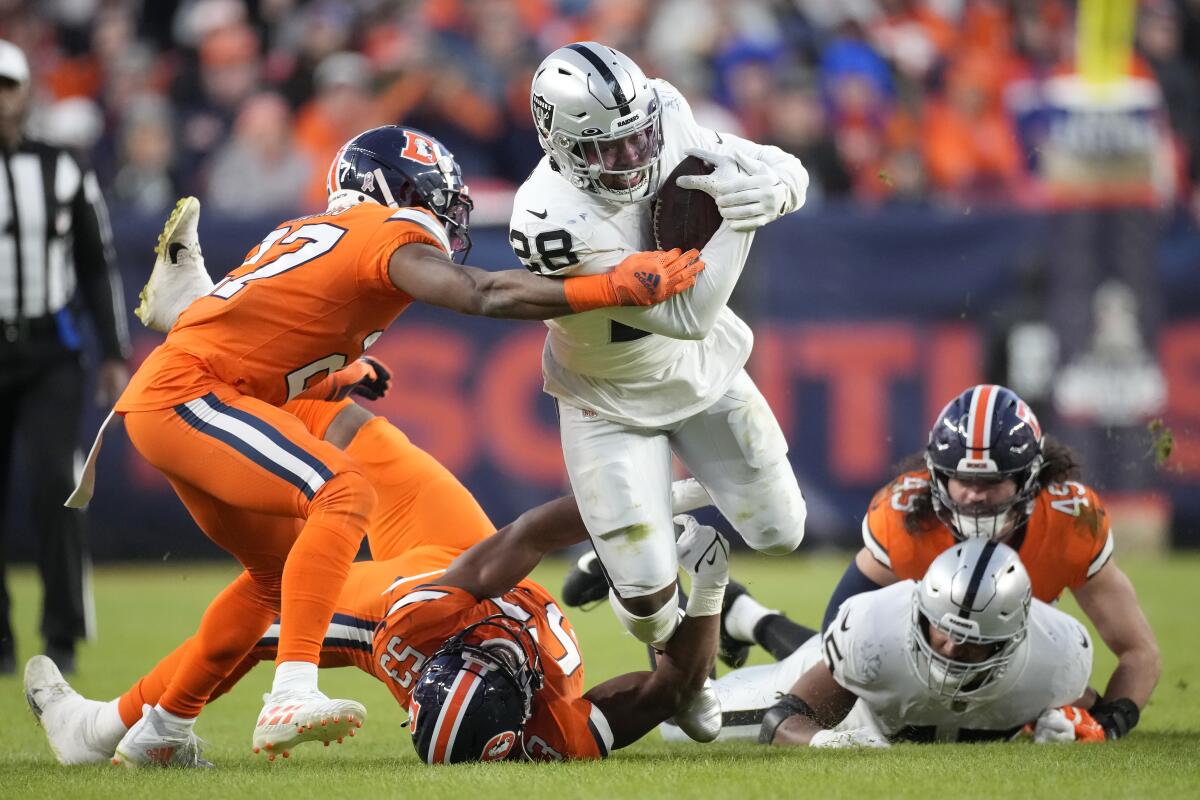 PHOTOS: Denver Broncos lose to Las Vegas Raiders 22-16 in NFL Week