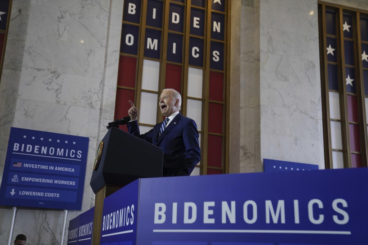 President Biden delivers remarks at the Old Post Office in Chicago.