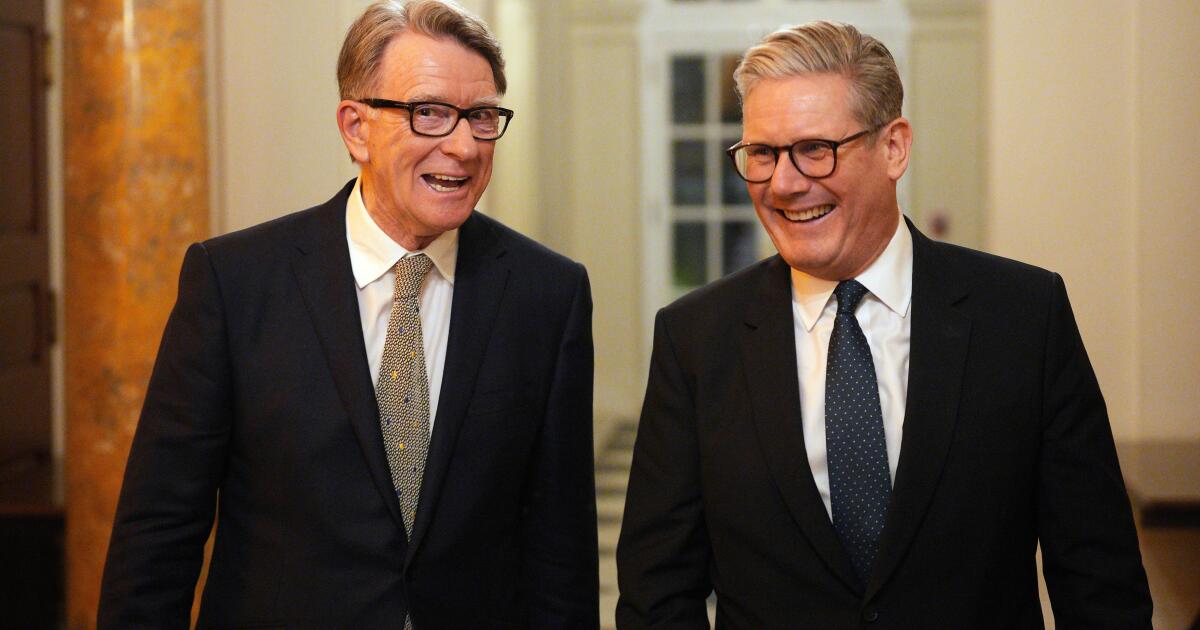 As revelações de Epstein abalaram figuras de destaque na Europa, enquanto as consequências nos EUA foram muito mais silenciosas. As revelações de Epstein abalaram figuras de destaque na Europa, enquanto as consequências nos EUA foram muito mais silenciosas.