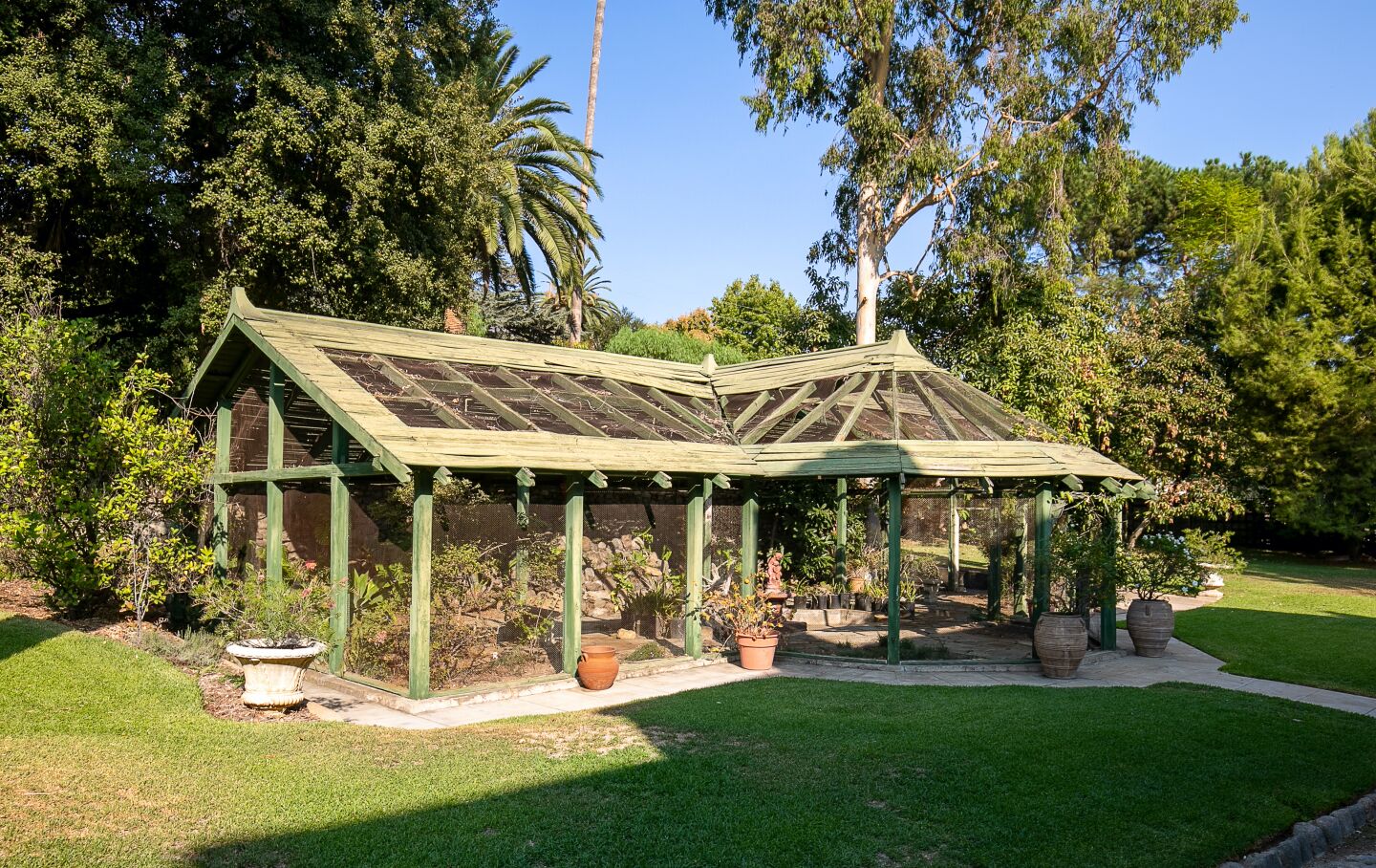 The aviary exterior.