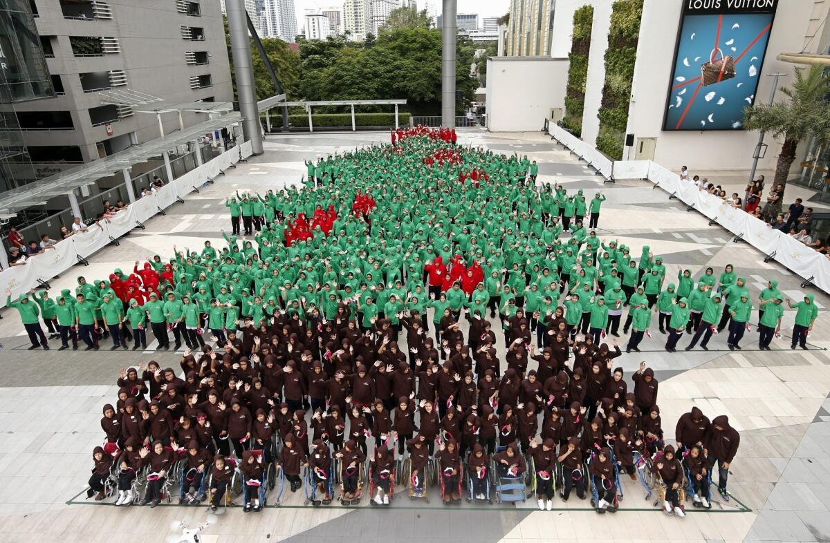 Thailand set a world record last week by creating the largest human Christmas tree.