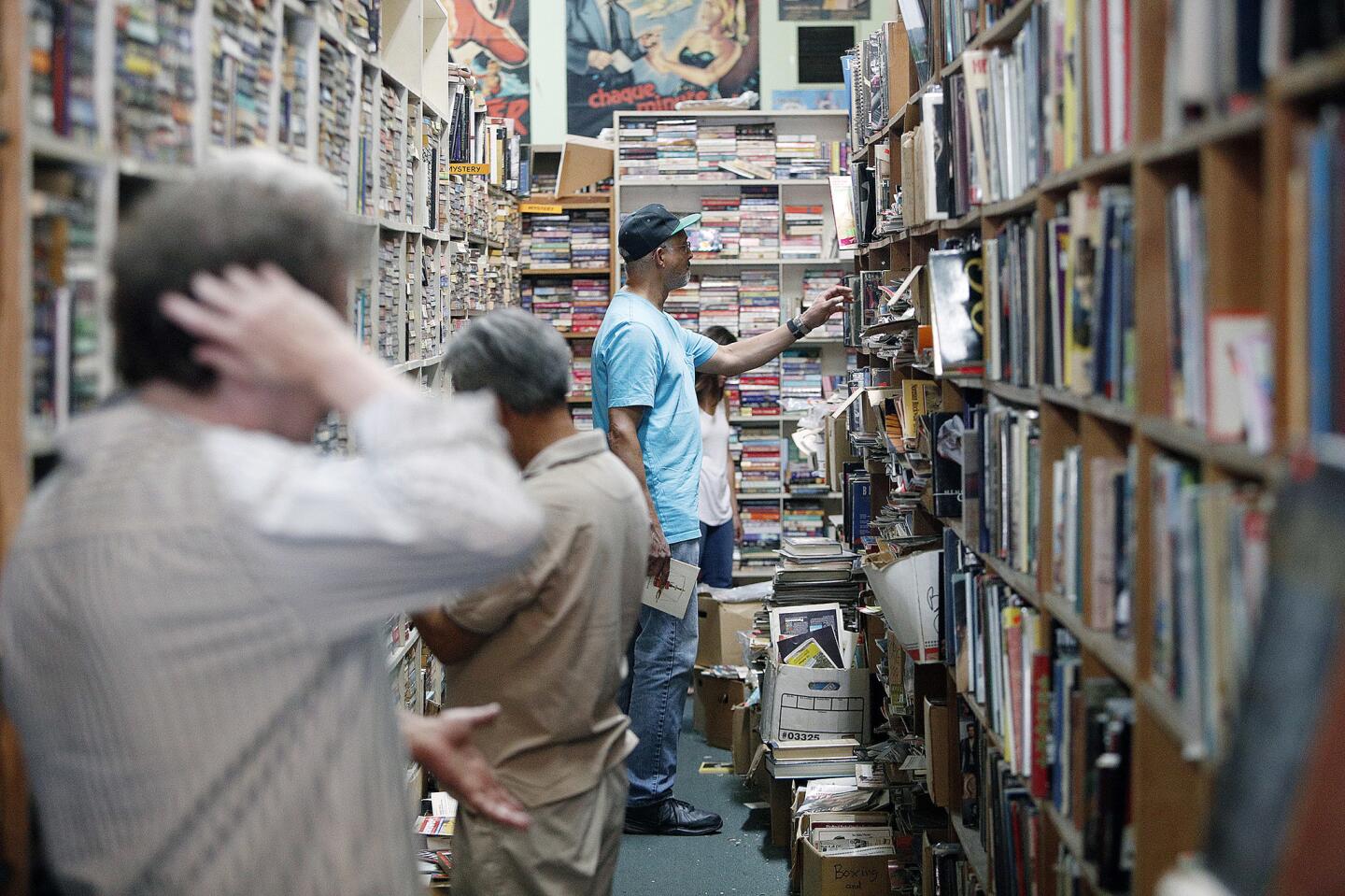 Photo Gallery: Longtime downtown Burbank bookstore about to close