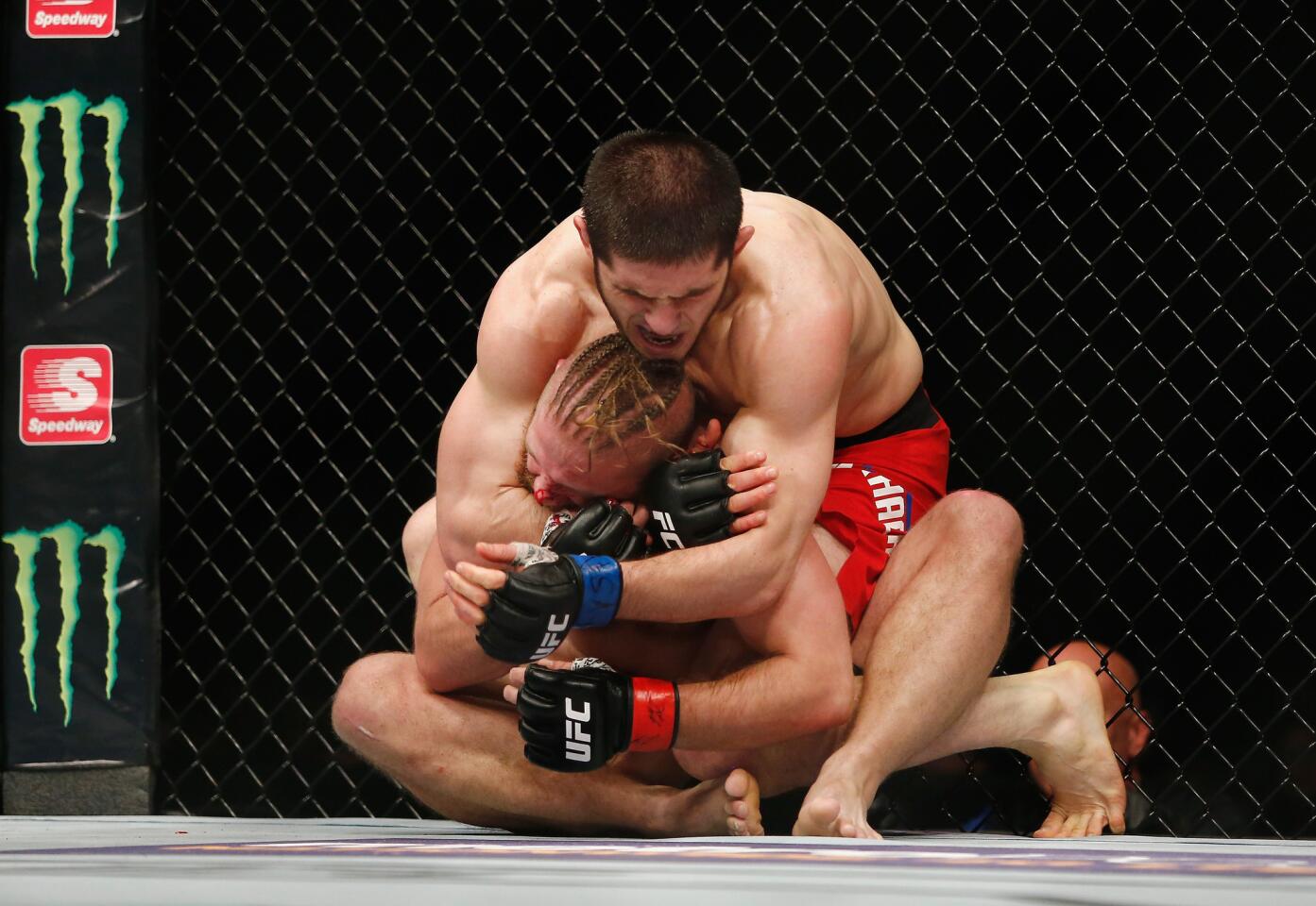 UFC 208: Lentz v Makhachev